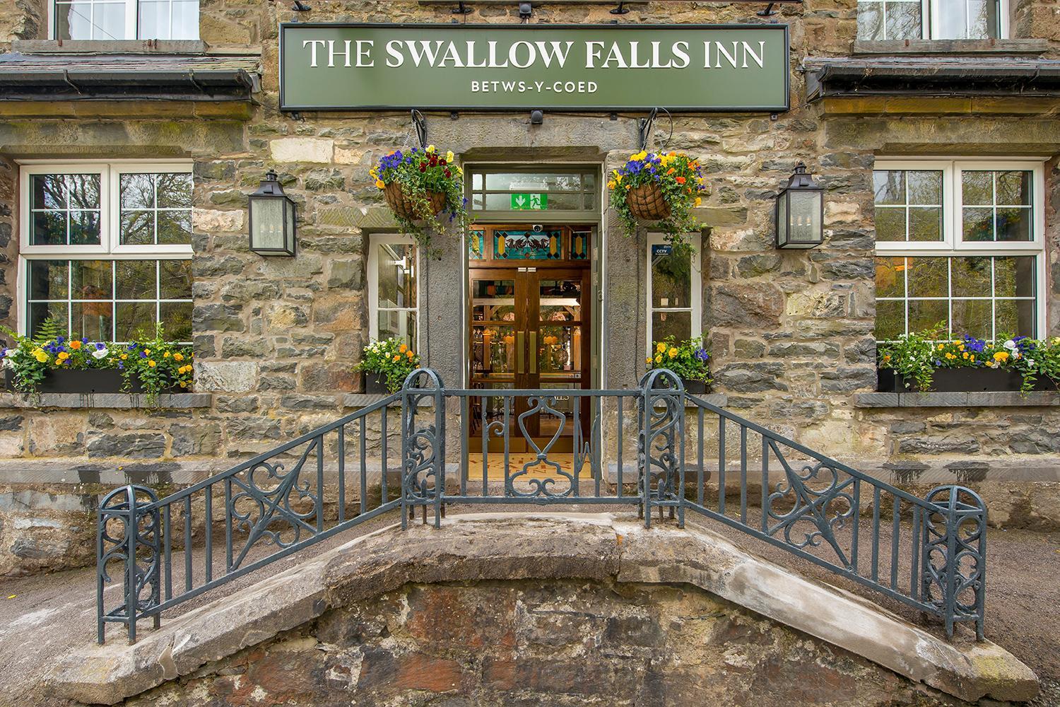 The Swallow Falls Inn - The Inn Collection Group Betws-y-Coed Bagian luar foto